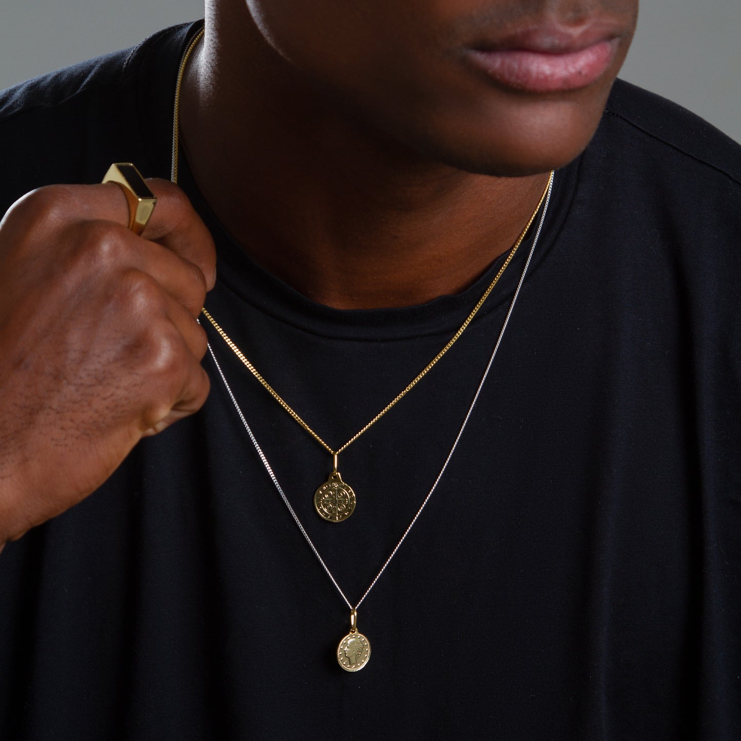Colar de Prata Coin Banhado a Ouro