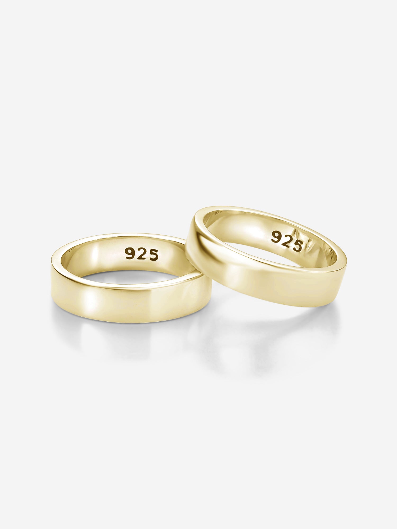 MATERIAL: PRATA BANHADA A OURO | Aliança Simple em Prata 925 banhada a Ouro 18k