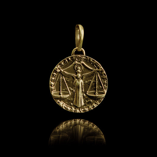 Amuleto de Prata Libra Banhado a Ouro