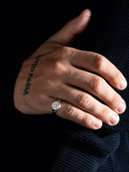 MATERIAL: PRATA | Anel Medal SB Slim Prata Modelo em Prata 925