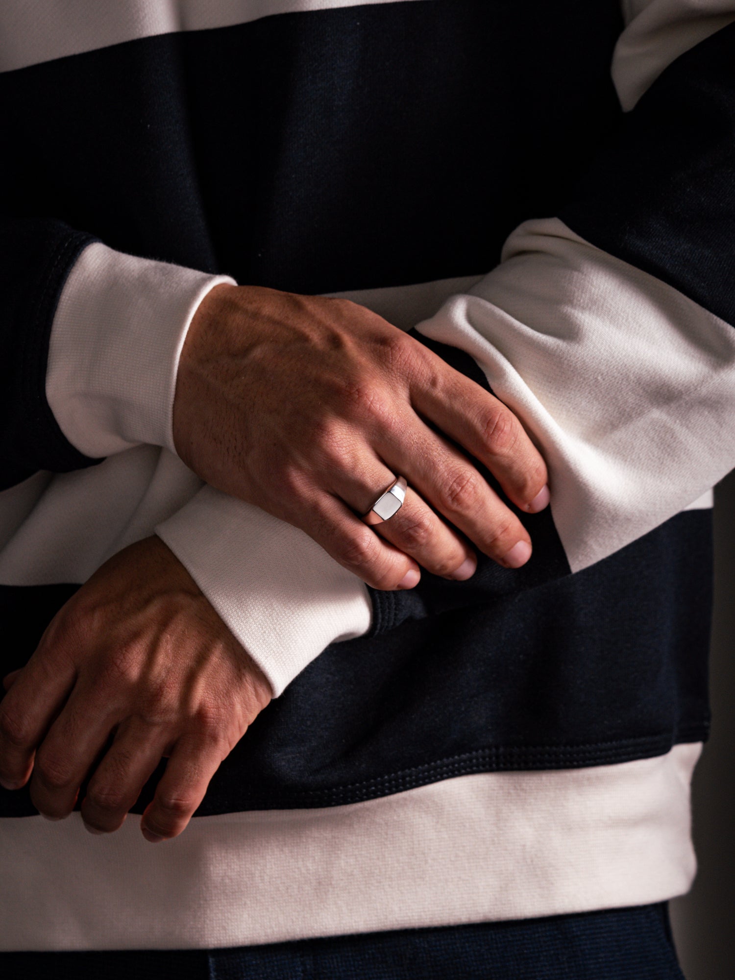 MATERIAL: PRATA | Anel Caesar Medium em Prata 925