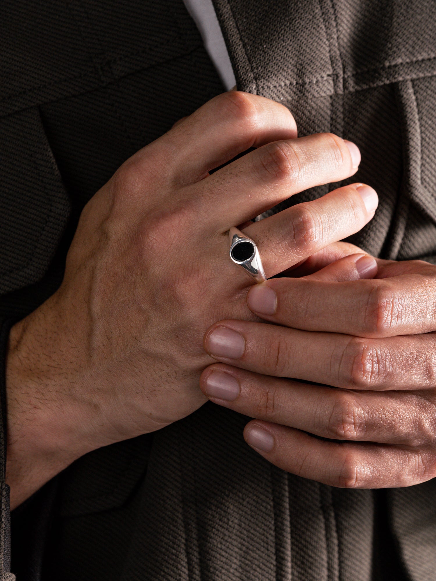 MATERIAL: PRATA | Anel Nox em Prata 925