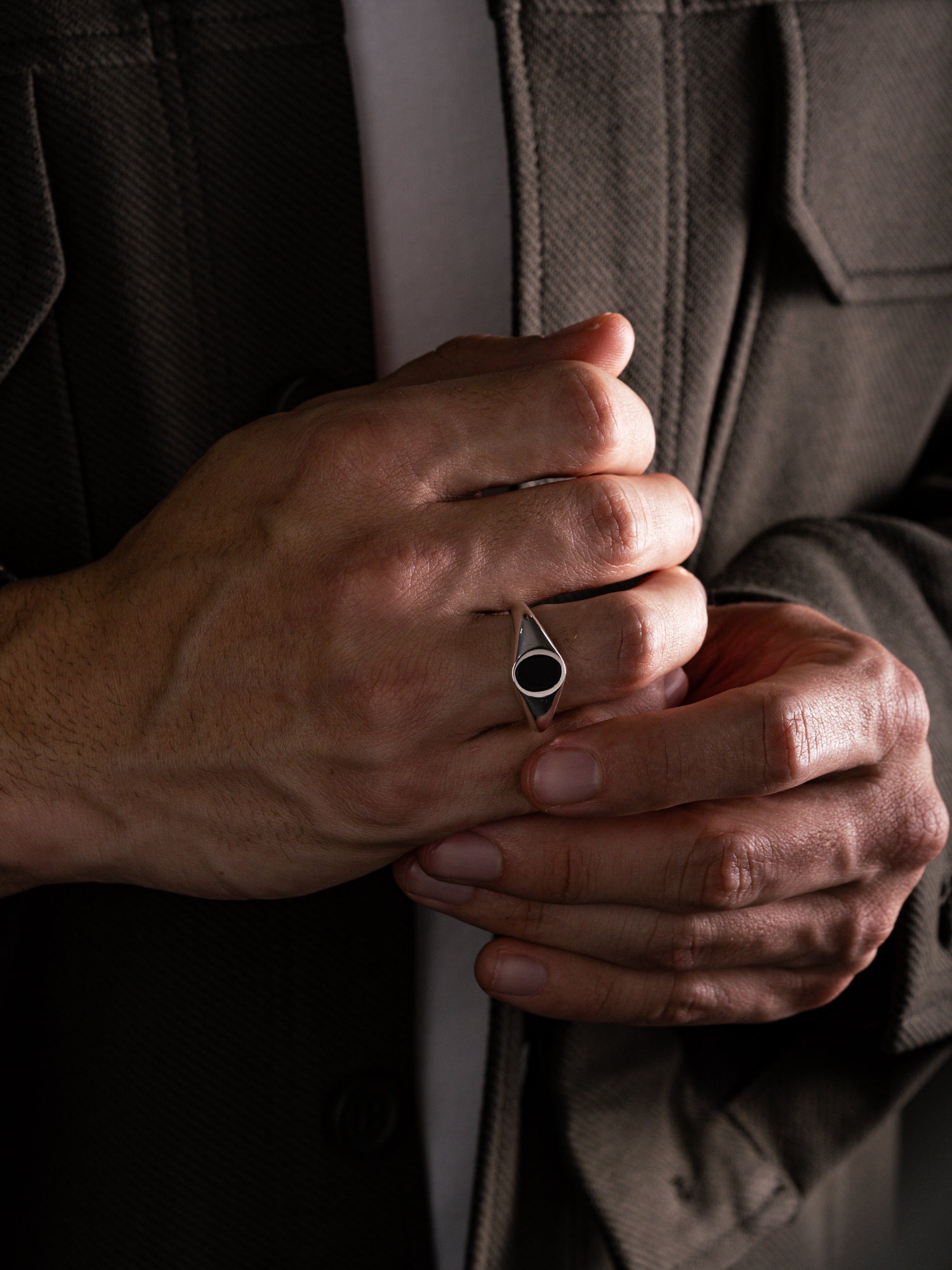 MATERIAL: PRATA | Anel Nox em Prata 925