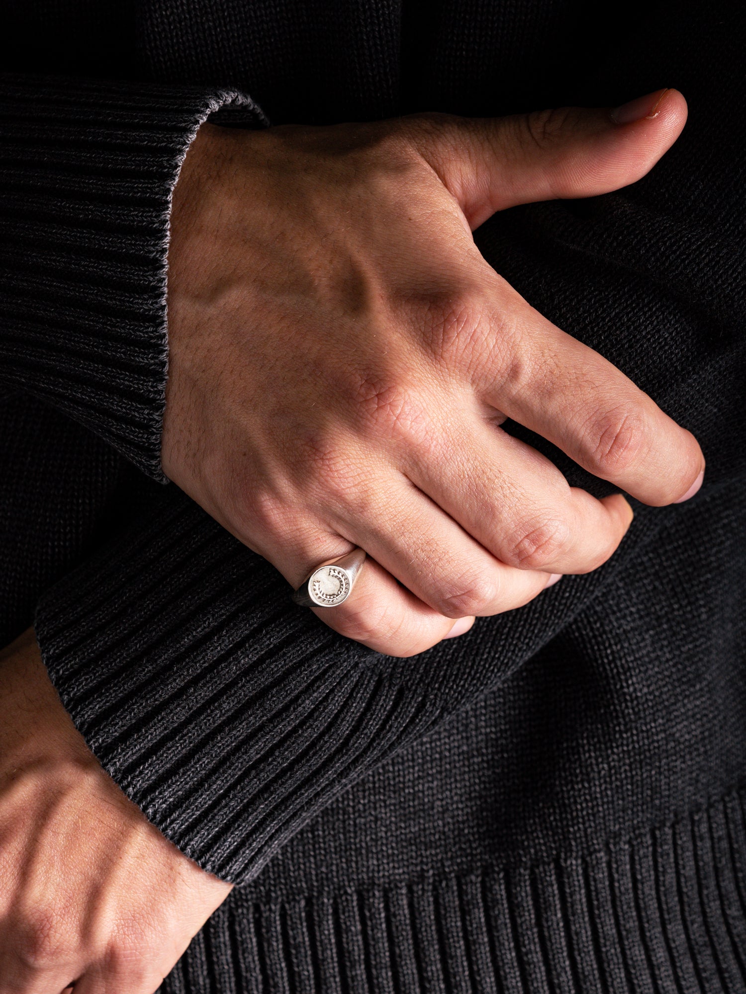 MATERIAL: Ouro | Anel Triumph em Prata