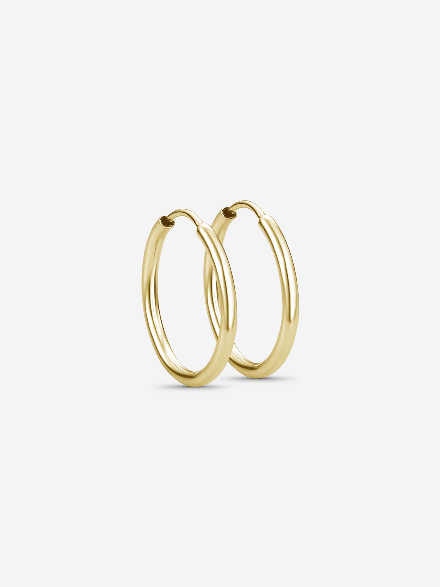 MATERIAL: PRATA BANHADA A OURO | Argola Medium em Prata 925 banhada a Ouro 18k