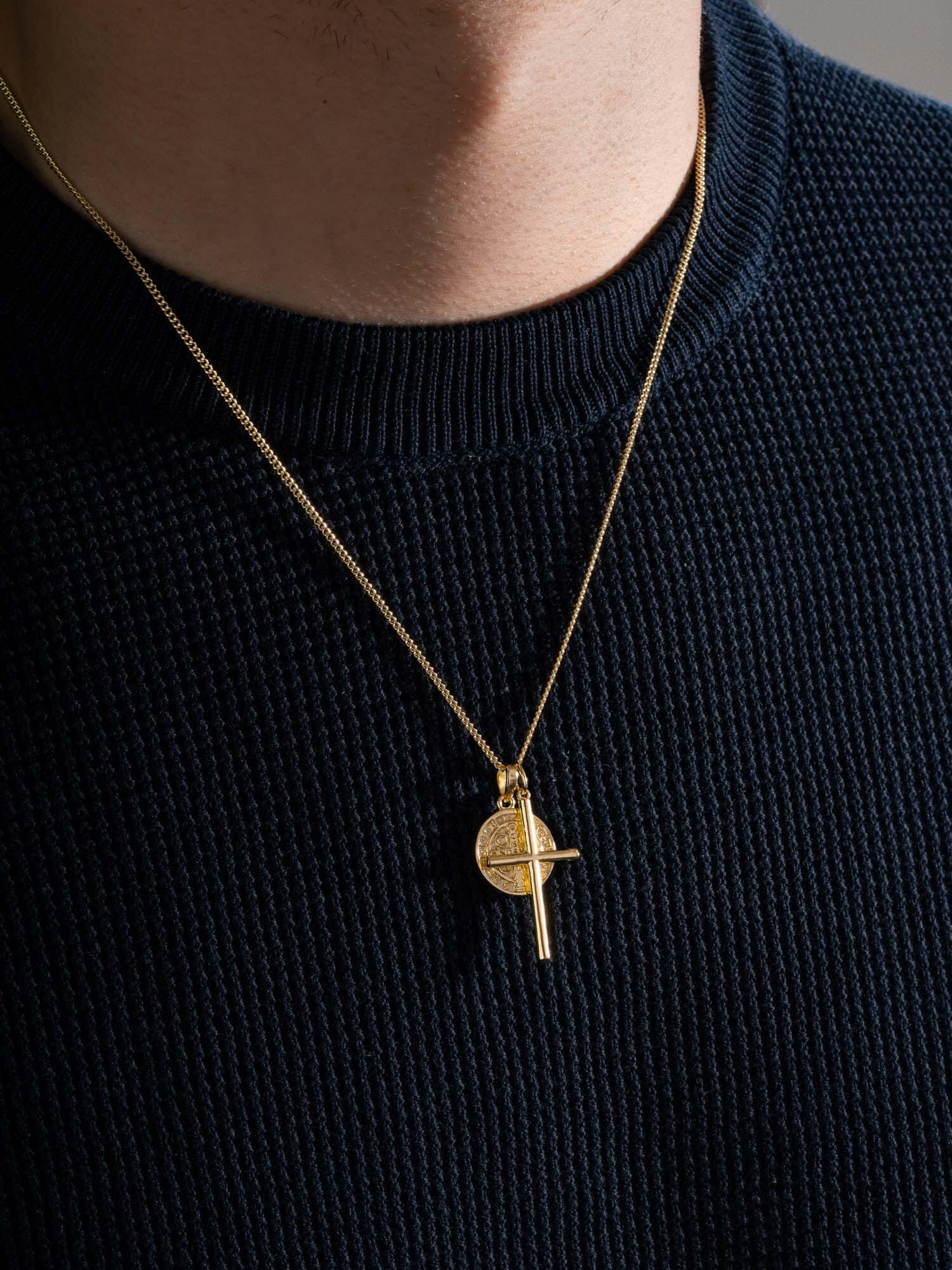 MATERIAL: PRATA BANHO EM OURO | Colar Cross Medal SB