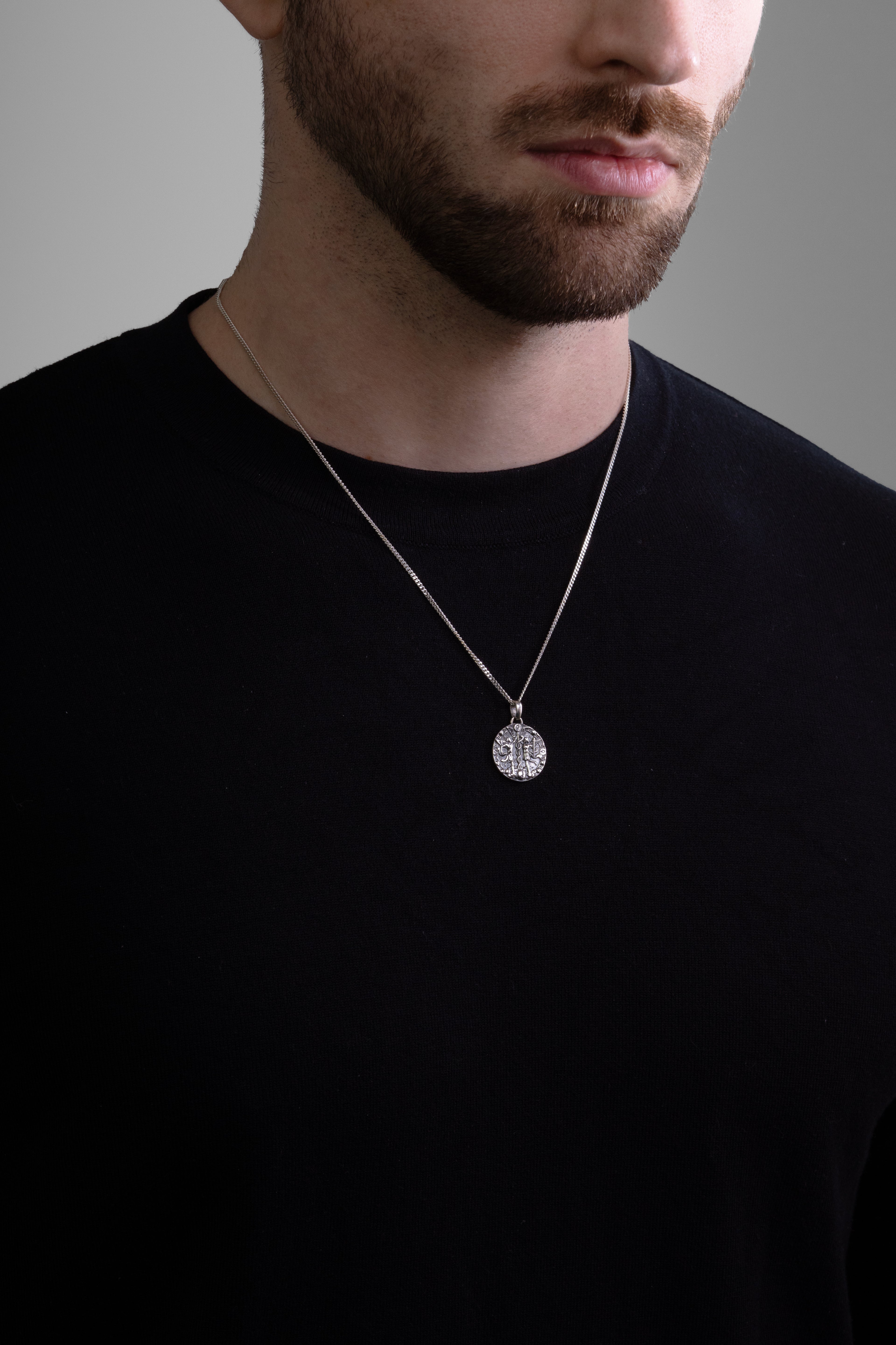 MATERIAL: PRATA 925 OXIDADA |  Colar Gemini PRATA 925 OXIDADA Modelo em Prata 925