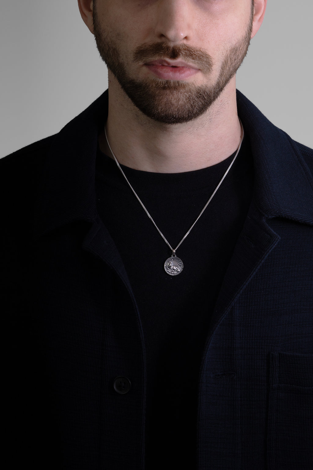 MATERIAL: PRATA OXIDADA | Colar Leo em Prata 925 Oxidada