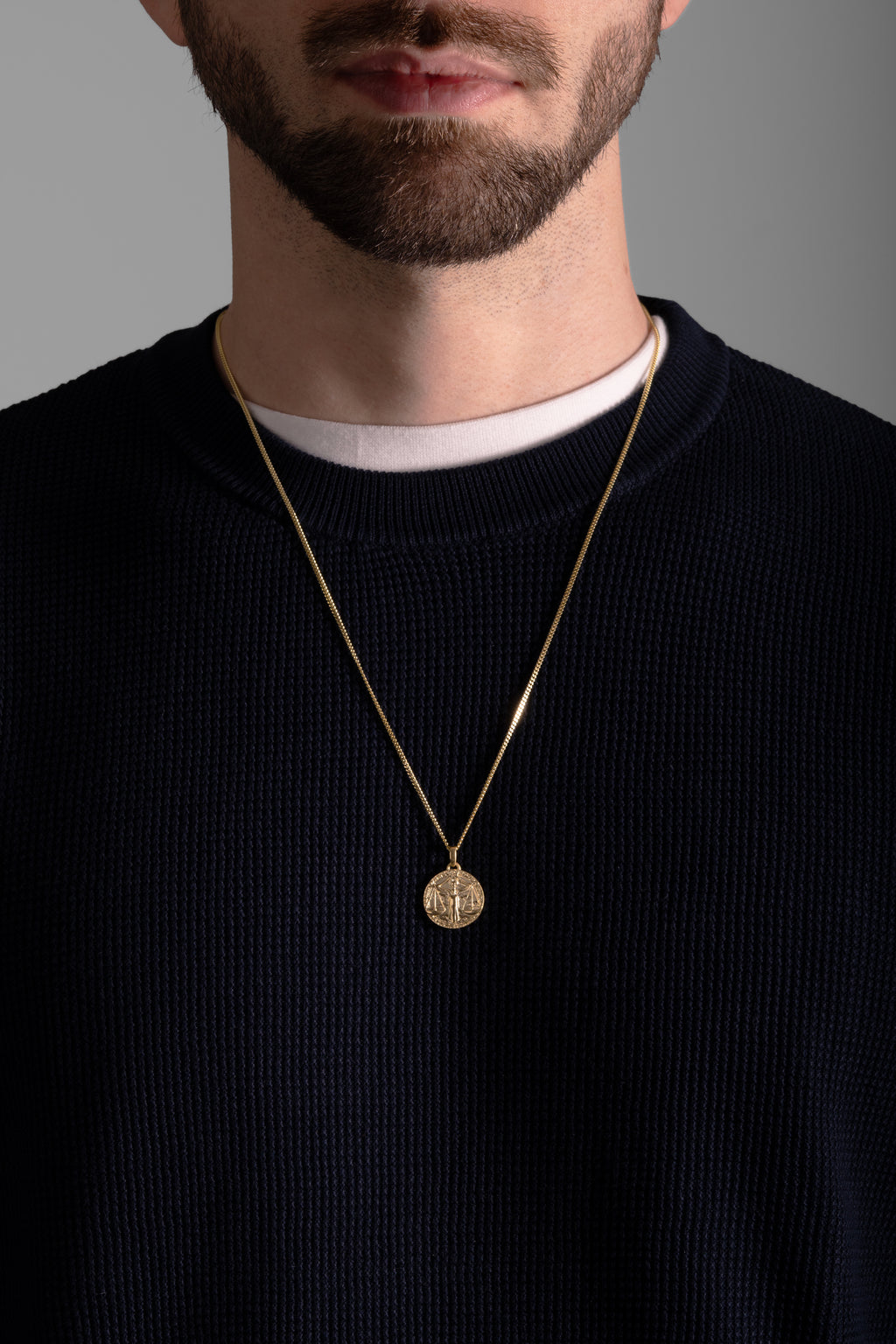 MATERIAL: PRATA BANHADA A OURO | Colar Libra em Prata 925 banhada a Ouro 18k