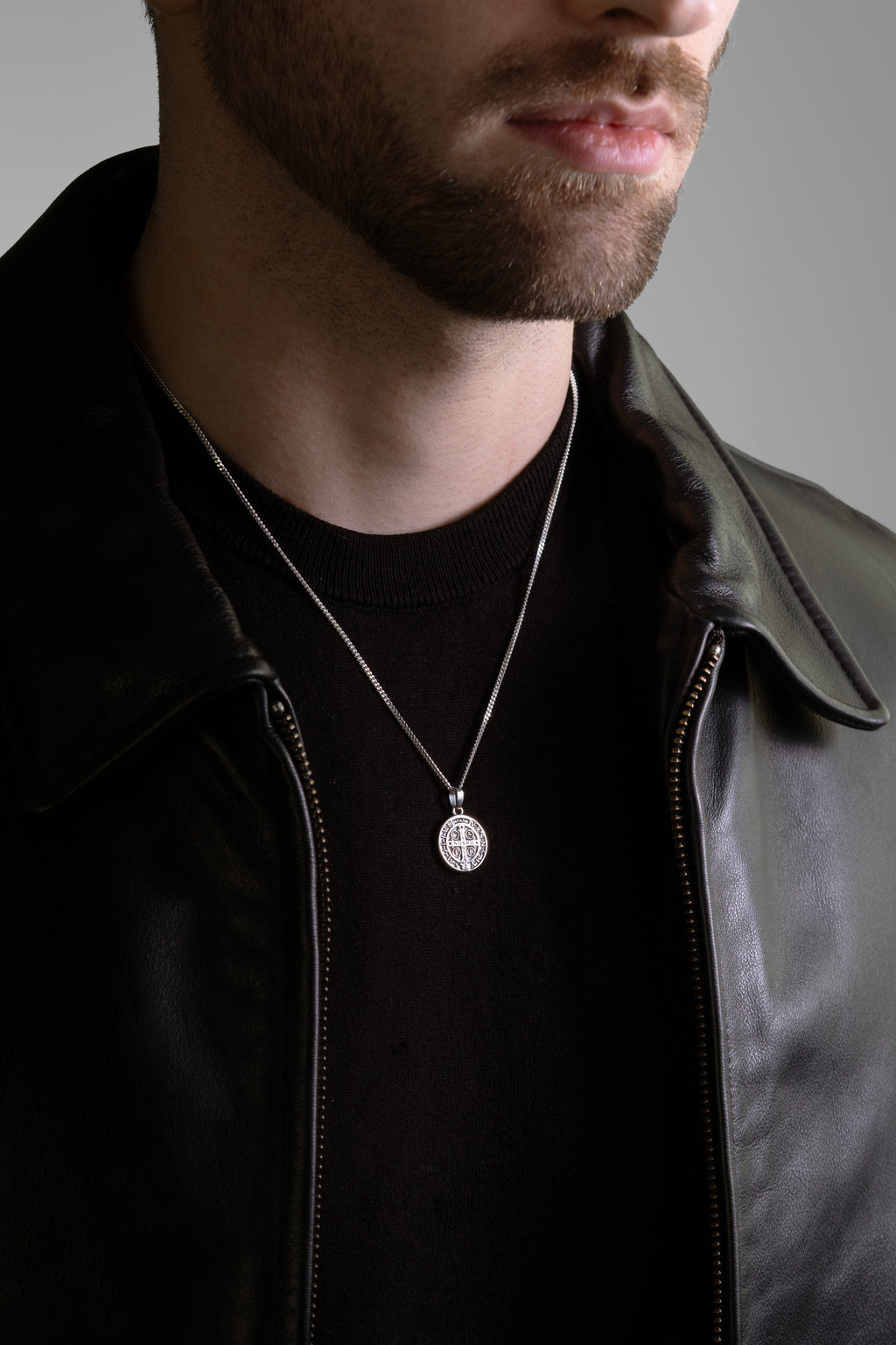 MATERIAL: PRATA | Colar Medal SB em Prata 925