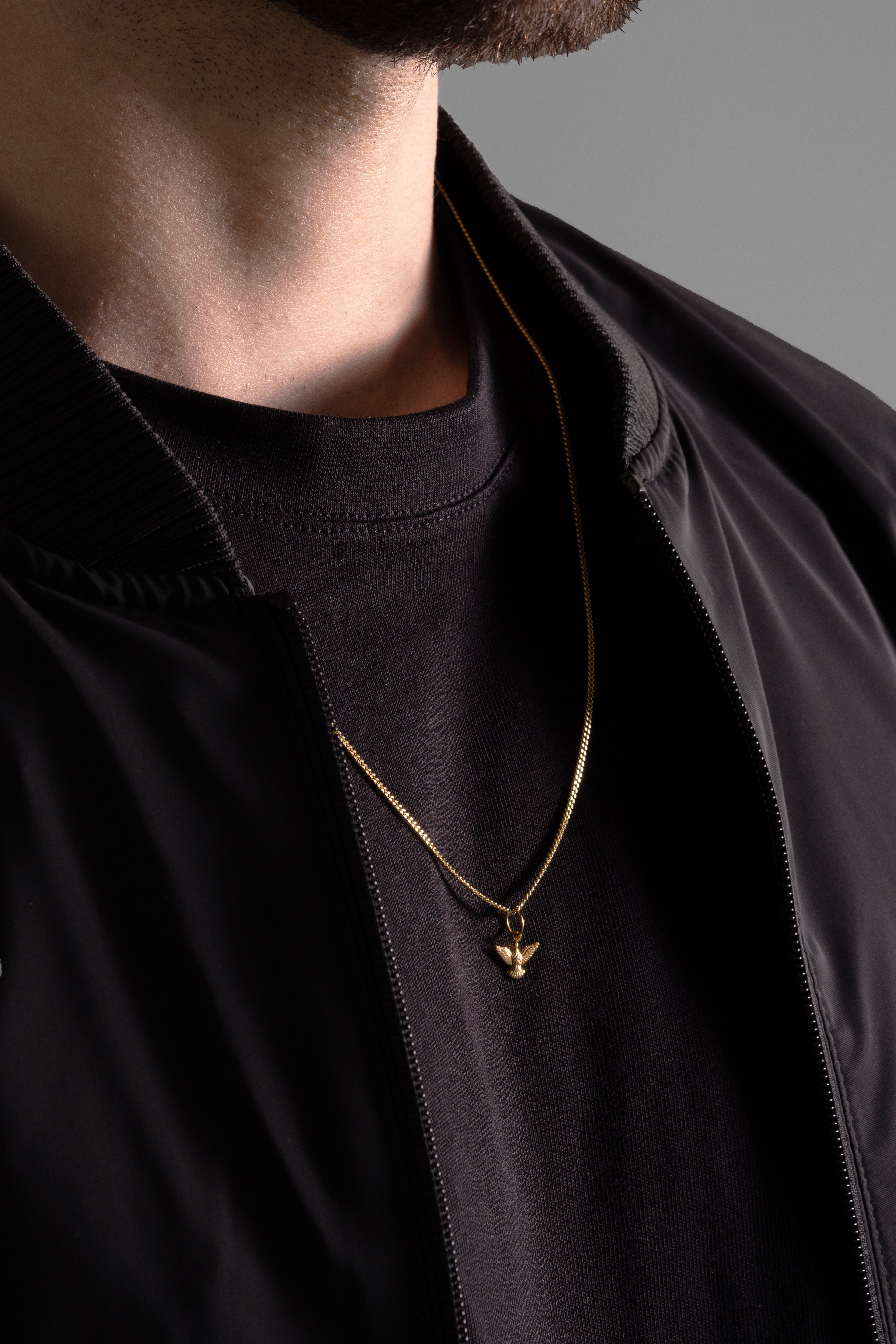 MATERIAL: PRATA BANHADA A OURO |  Colar Peace Mini PRATA BANHADA A OURO Modelo em Prata 925