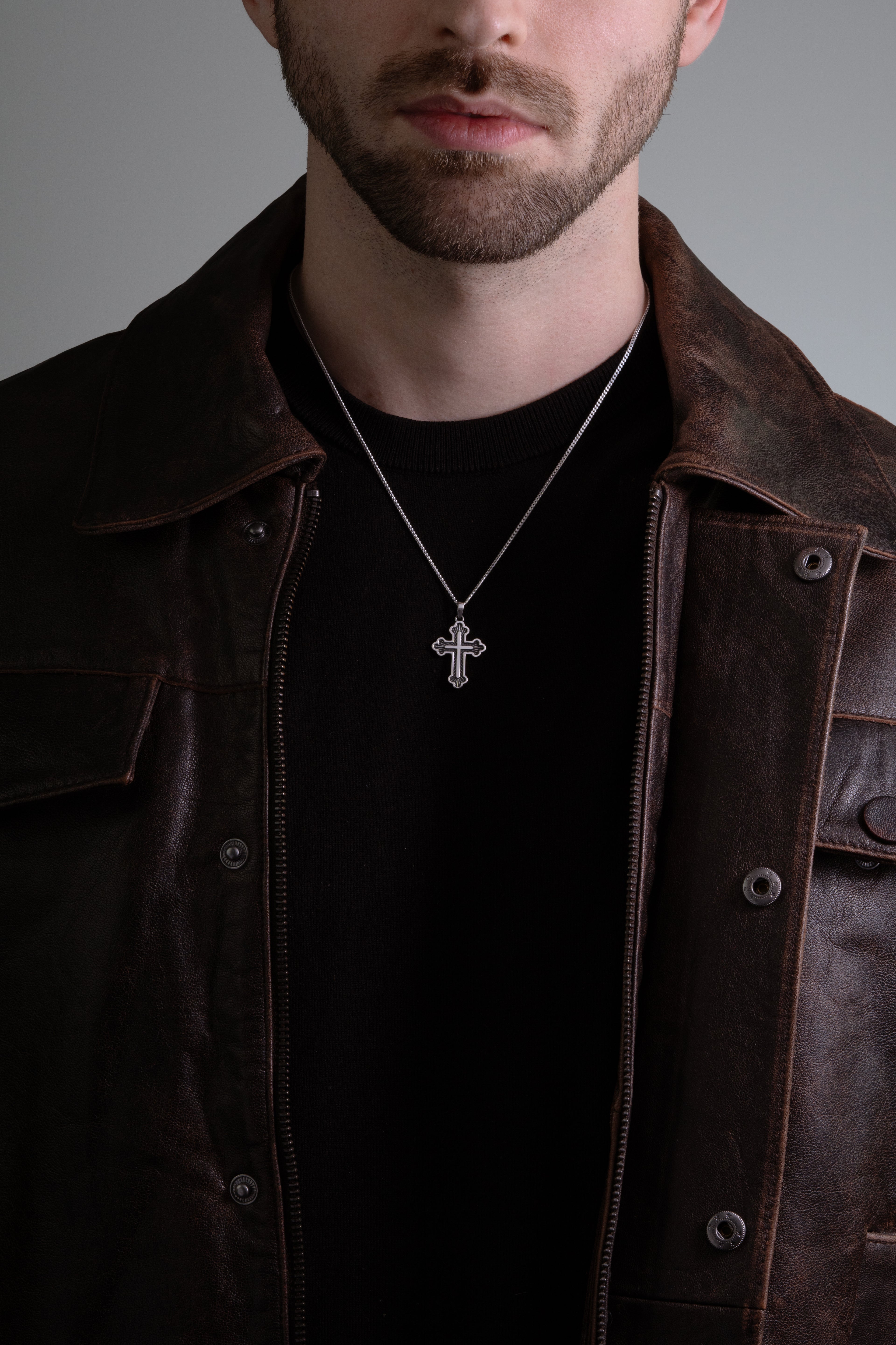 MATERIAL: PRATA 925 OXIDADA |  Colar Russian Cross PRATA 925 OXIDADA Modelo em Prata 925