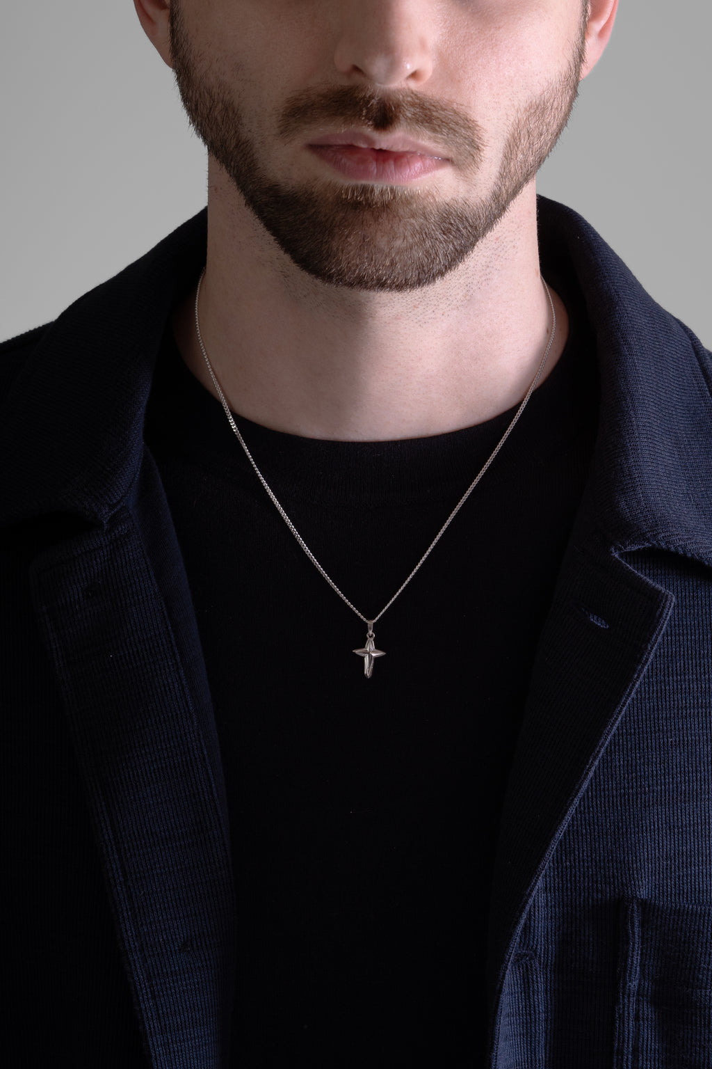 MATERIAL: PRATA 925 |  Colar Star Cross PRATA 925 Modelo em Prata 925