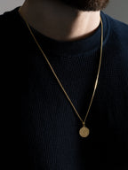 MATERIAL: PRATA BANHADA A OURO | Pingente Valhalla em Prata 925 banhada a Ouro 18k