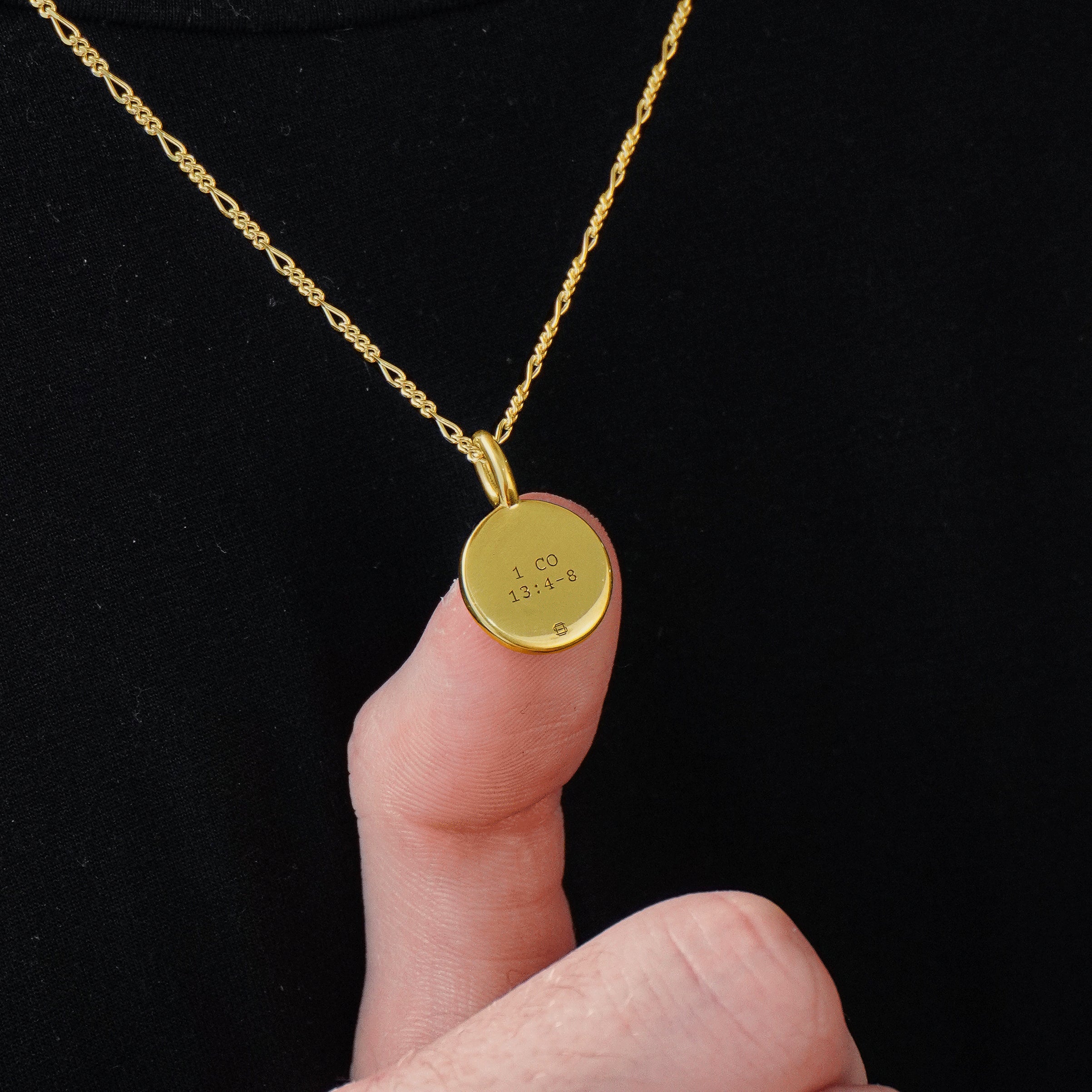 MATERIAL: PRATA BANHADA A OURO | Pingente Personalizável No. 1 em Prata 925 banhada a Ouro 18k