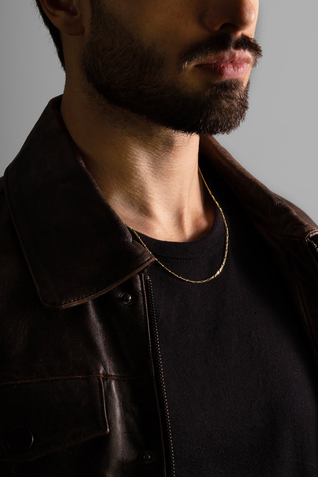 MATERIAL: PRATA BANHADA A OURO | Corrente Figaro em Prata 925 banhada a Ouro 18k