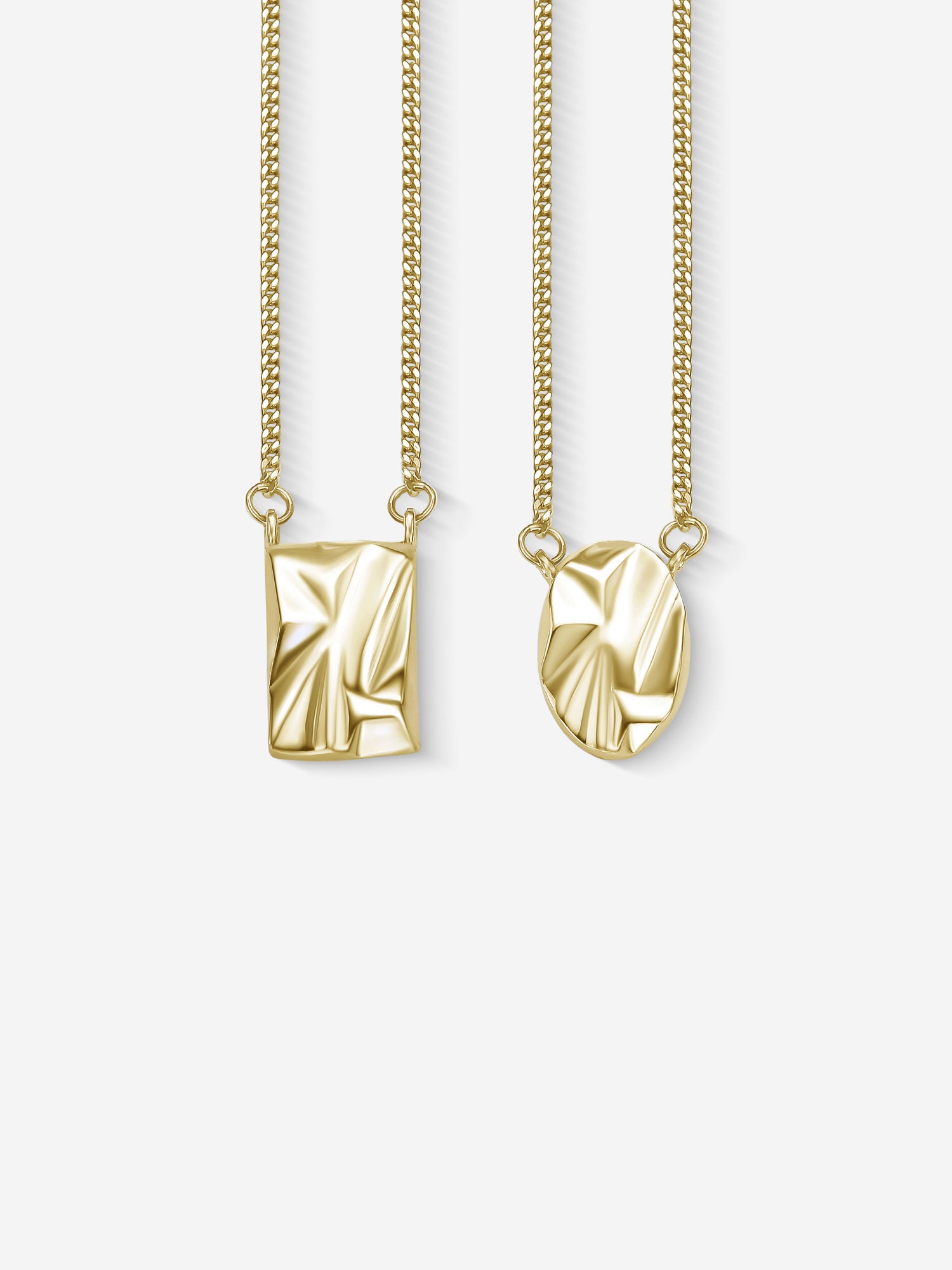 MATERIAL: PRATA BANHADA A OURO | Escapulário Impact em Prata 925 banhada a Ouro 18k