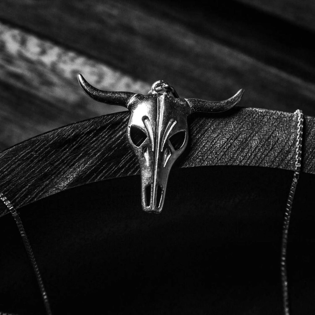 MATERIAL: PRATA | Pingente Bull em Prata 925