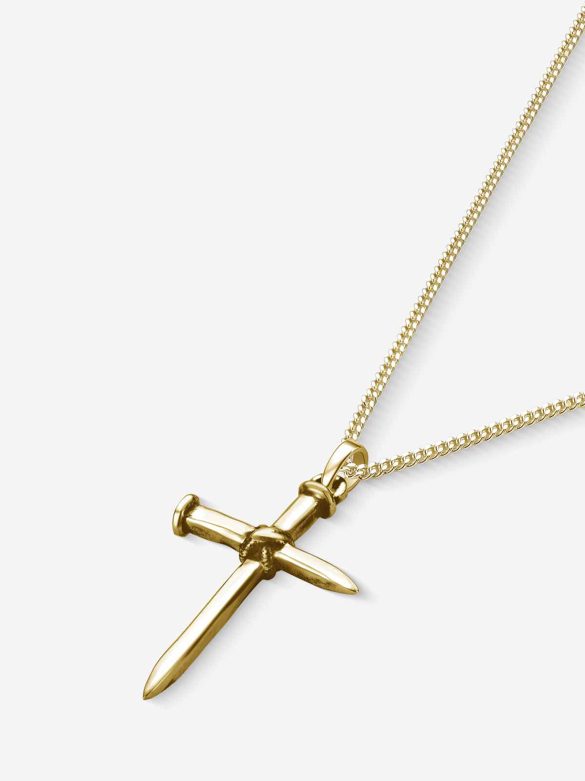 Colar Nail Cross em Prata 925 com banho de Ouro 18k, corrente grumet, vista em perspectiva