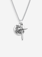 Colar St. George e Nail Cross em Prata 925 Oxidada, corrente grumet, vista frontal